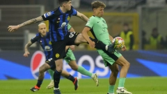 ARNAUTOVIĆ HEROJ INTERA Remi PSV-a i Dortmunda, Srbin dosudio penal