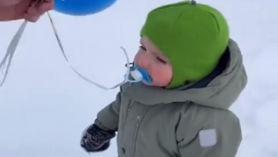 TATA SMISLIO GENIJALNU IDEJU Evo kako je uspeo da odvikne sina od cucle (VIDEO)