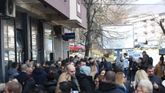 "KAKO ĆEMO DA PREŽIVIMO?" Srbi na KiM na mukama, ni danas ne mogu da uzmu novac zbog Kurtijevog terora