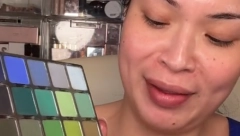 BIĆE KAO NOVA Profesionalni šminkeri palete sa senkama čiste na ovaj način, potrebne samo 2 stvari