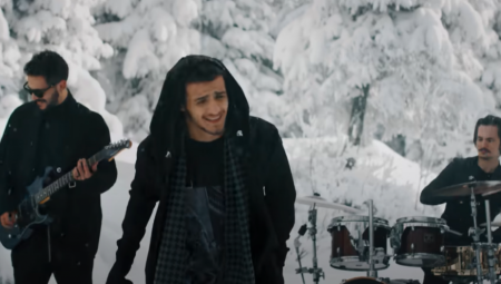 ZAHVALJUJUĆI NAMA JE POSTAO POZNAT! Kreće rat, frontmen Lapsus benda isprozivao Emira i obelodanio sve: Ne pričamo četiri godine!