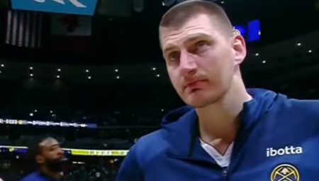 VIC DANA Trči Jokić za tramvajem...