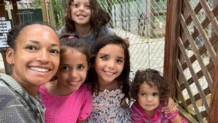 MAJKA ZAPALILA ČETVORO DECE NA SPAVANJU Plamen je i nju "progutao", pre toga je mužu ostavila poruku