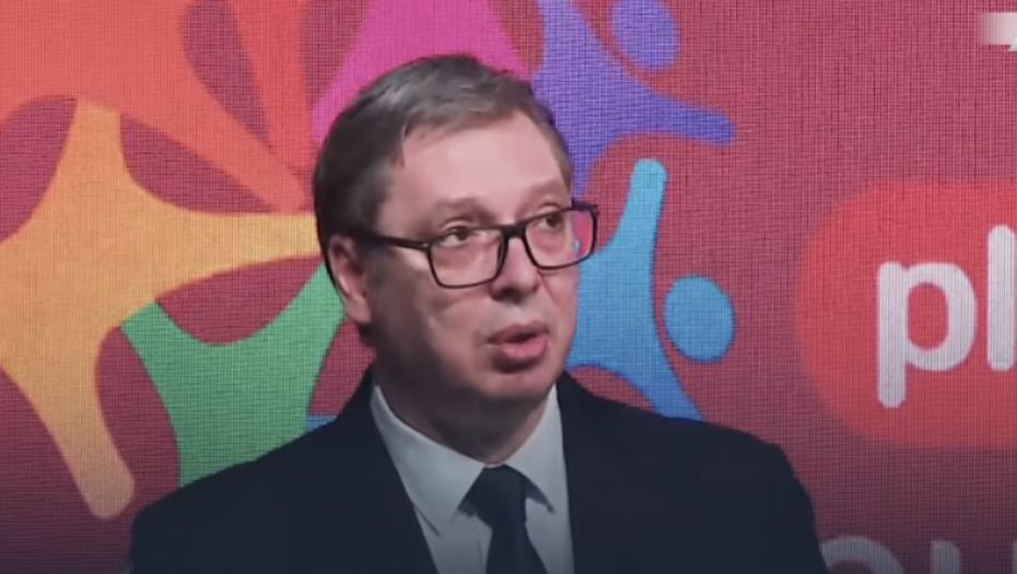 VUČIĆ SE OBRATIO VAŽNOM VIDEO PORUKOM "Ukoliko se boriš, uvek možeš da pobediš!" (VIDEO)