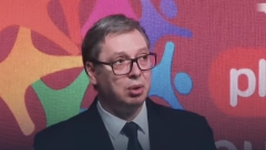 VUČIĆ SE OBRATIO VAŽNOM VIDEO PORUKOM "Ukoliko se boriš, uvek možeš da pobediš!" (VIDEO)