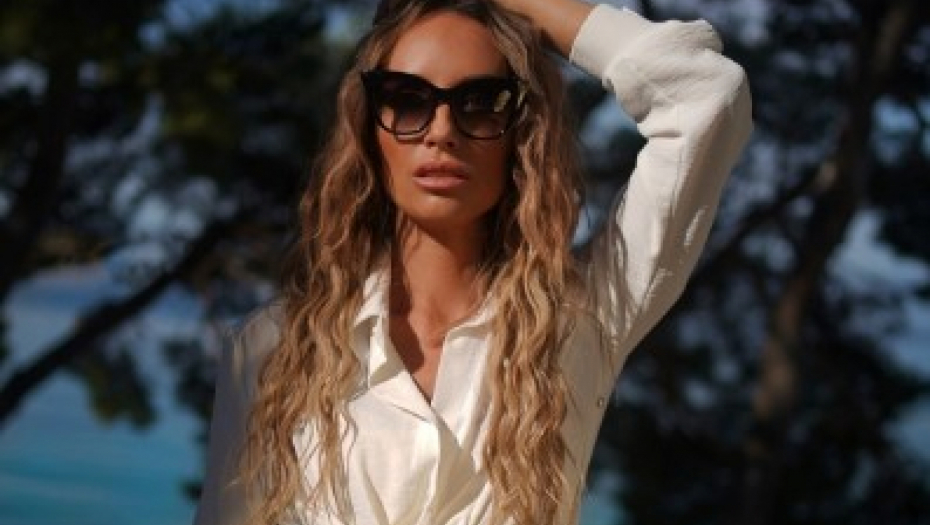 UMRO SIN POZNATE BLOGERKE Tragedija zavila porodicu u crno, i mlađem sinu se bore za život