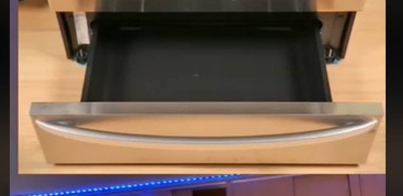 OTVORIO FIOKU U DNU ŠPORETA, PA TAMO PRONAŠAO NEVEROVATNU STVAR Tiktokeri šokirani saznanjem (VIDEO)