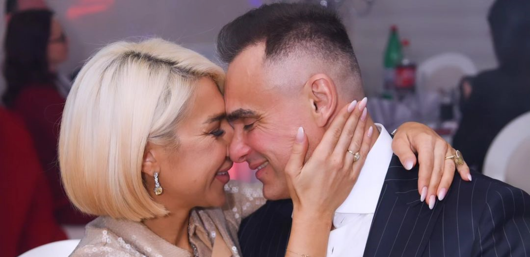 JOVANA JEREMIĆ PRENOĆILA KOD DEČKA MILIONERA Voditeljka pokazala kako se doručkuje u vili u Begaljici