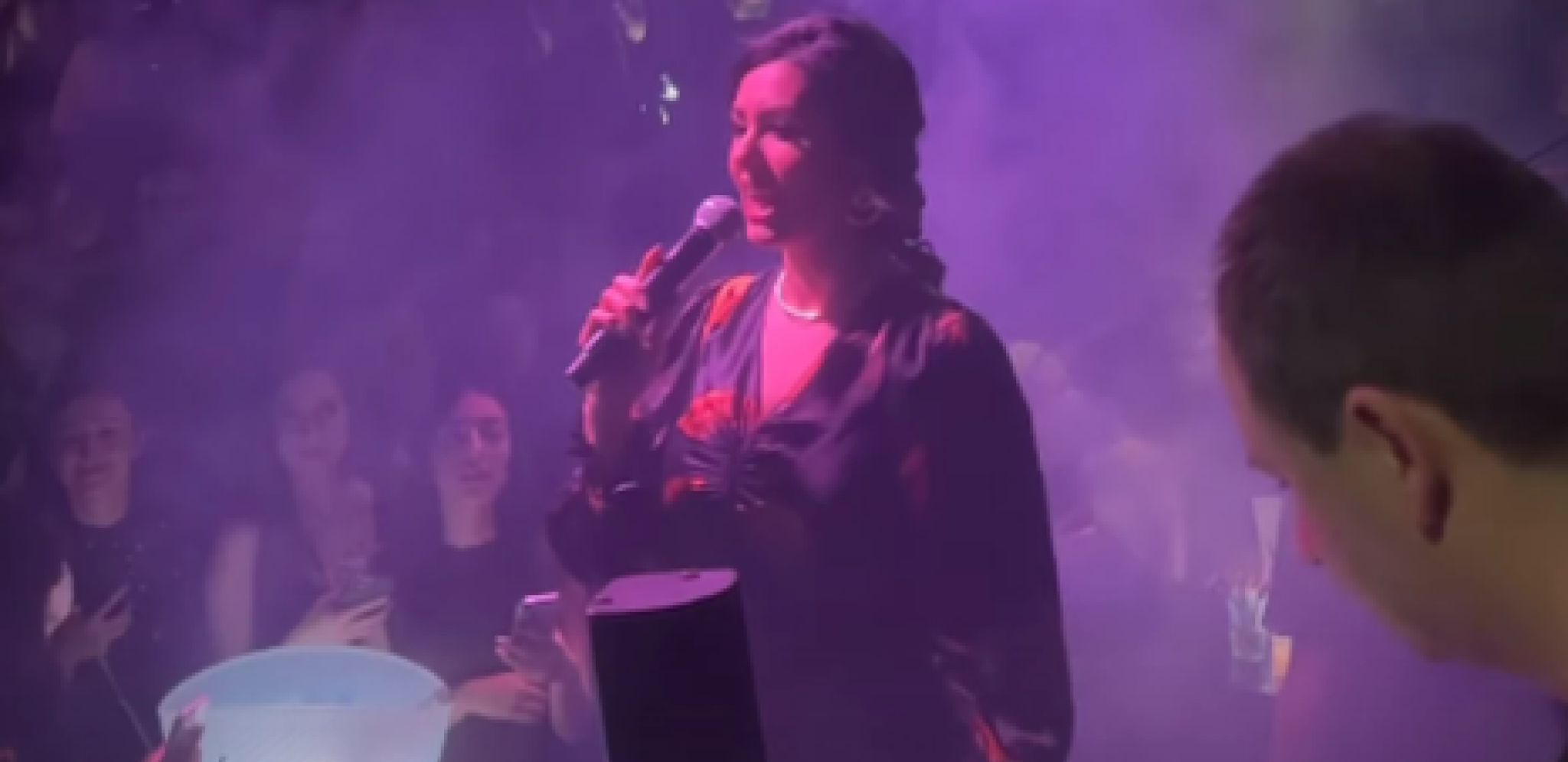 TANJA SAVIĆ PREKINULA NASTUP I OBRATILA SE NJEMU! Pevačica napravila presedan u karijeri, ovo nikada do sada nije uradila