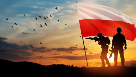 POLJSKA KUPUJE RAKETE ZA NAPAD NA SANKT PETERBURG! Generalšatb najavljuje napad na Rusiju