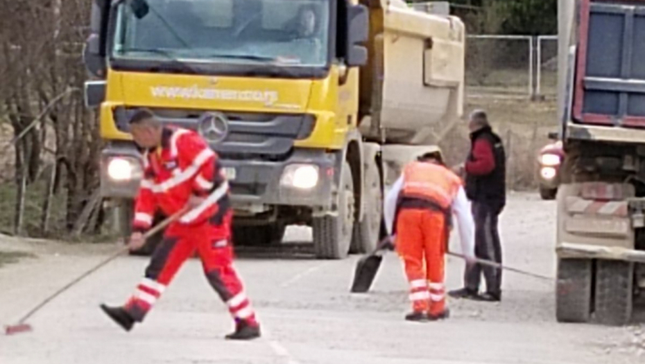 OVDE JE ŽIVOT VIŠE NEMOGUĆ "Od blata i prašine ne može da se živi" (FOTO)