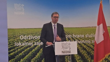 NOVA FABRIKA U SURČINU NAPRAVLJENA BEZ SUBVENCIJA Vučić: Važno nam je da što pre dođemo do jedinstvenog evropskog tržišta