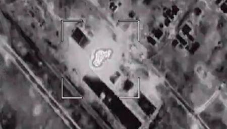 ŽESTOKA DETONACIJA NA FRONTU Ukrajinsko vozilo uništeno do temelja (VIDEO)