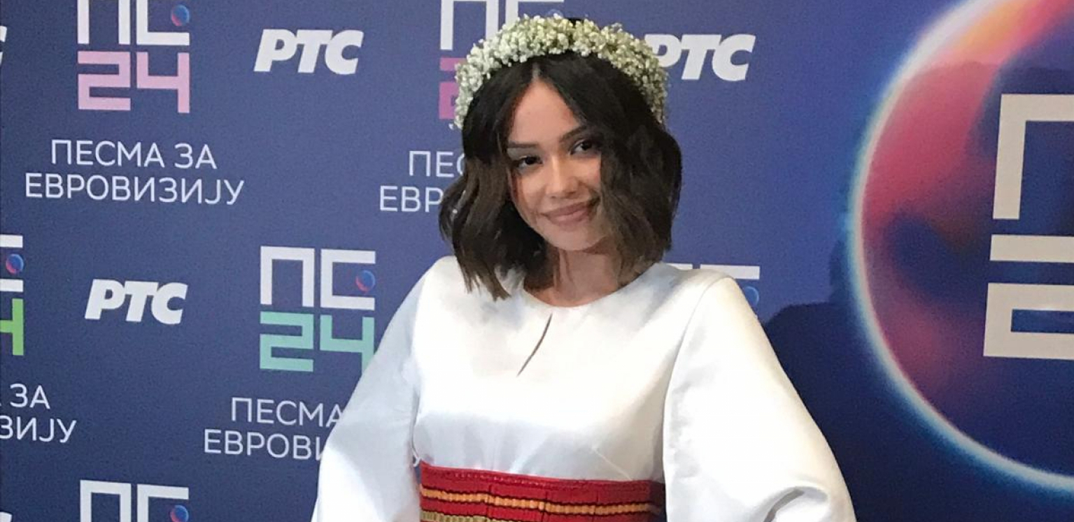 ZBOG OVOGA JE BRESKVICA DOŽIVELA JAVNI LINČ Nastao haos na mrežama: Zamolila bih ovu Breskvu da se obrazuje!