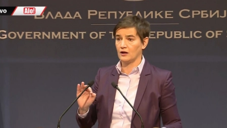 "SVUDA JE TO UOBIČAJENA PRAKSA" Brnabić oštro reagovala na kampanju opozicije protiv Vučića