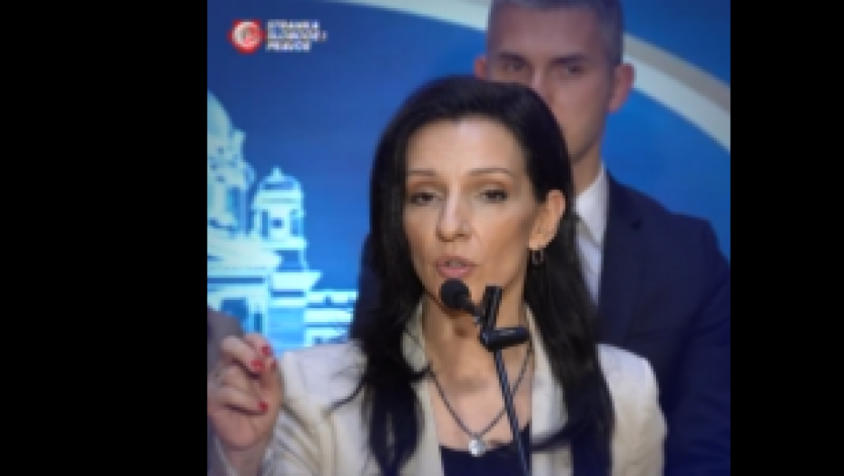 JOJ, MARINIKA, BOLJE DA SI ĆUTALA Marinika osmislila napad, ali se ispalila - "Prvo savladaj gradivo za decu"