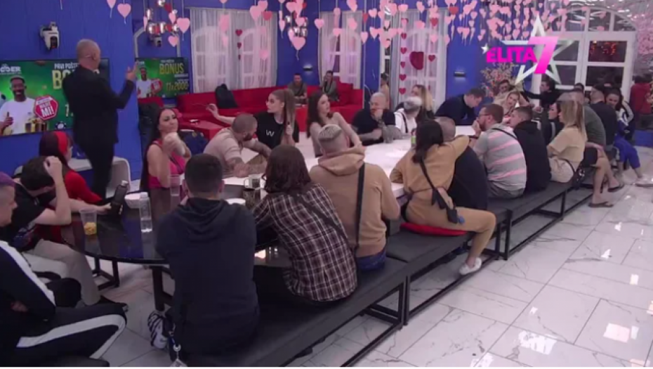 NEHIGIJENA U ELITI DOSTIGLA VRHUNAC Produkcija se hitno umešala, učesnik Elite na udaru zbog prljavštine!