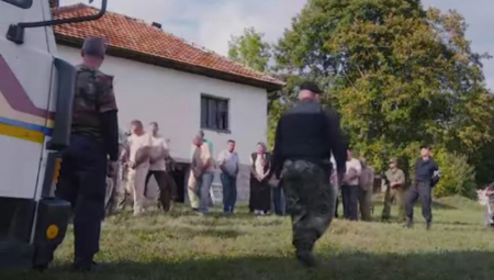 IZVADILI MU SRCE, ŽENU MU SILOVALO 5 ALBANACA: Nemac je dobio srce SRBINA sa KiM, otišao da upozna porodicu, umalo UMRO