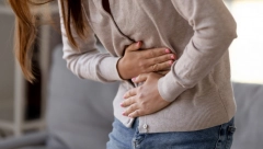 AKO OSEĆATE GORUŠICU MOŽDA IMATE OZBILJNO OBOLJENJE Evo na šta sve ukazuje nelagodnost posle jela, kontrola kod lekara potrebna u sledećim slučajevima