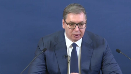 "KORISTE UVEK ISTI RECEPT" Predsednik Vučić se obratio naciji: Cilj je dovođenje marionetske vlasti u Srbiji (VIDEO)