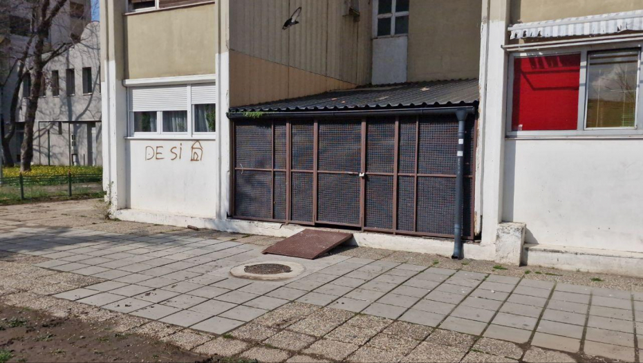 "ŠOKIRANI SMO! OBILI SU VRATA NA KROVU I SKOČILI ZAJEDNO! NISU ODAVDE" Komšije užasnute tragedijom koja se dogodila u njihovoj zgradi u Novom Sadu (FOTO +VIDEO)