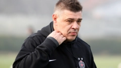 ŠUTNUO MIKROFON I SHVATIO Milošević OTVORIO DUŠU o Partizanu: Prvo dolaze zvižduci...