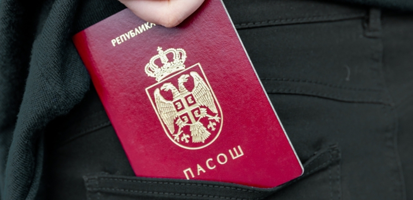 VELIKE GUŽVE NA ŠALTERIMA ZA PASOŠ Oglasili se iz MUP-a i objasnili zašto