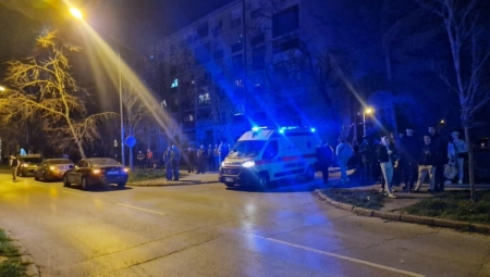 DEKA ALEKSA GLEDA U ŠOKU KAKO MU GORI KUĆA "Sve stvari su mi ostale unutra" (FOTO/VIDEO)