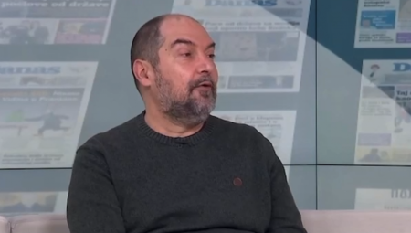 LUDILO ĐILASOVACA! Opozicioni urednik kukao zbog datuma izbora, a žalili se "da im ih Vučić ne da!" A sad kad su dobili... ŠOU