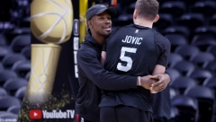 LJUBAV KOJA NEMA GRANICE Pogledajte gde Džimi Batler drži Jovićevu sliku