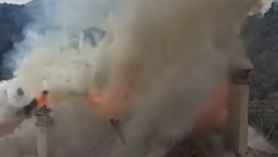 POŽAR NA SVETOJ GORI Vatrena stihija "progutala" deo manastira (VIDEO)