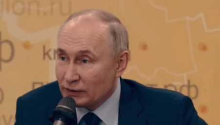 DUGAČAK, ZELEN, MIRIŠE NA KOBASICU- ŠTA JE TO? Putin ispričao vic, nasmejao sve prisutne (VIDEO)
