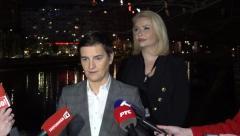NAJVEĆA ČAST DA BUDEM RAME UZ RAME S VUČIĆEM Prvo obraćanje Ane Brnabić posle vesti o njenoj kandidaturi (VIDEO)