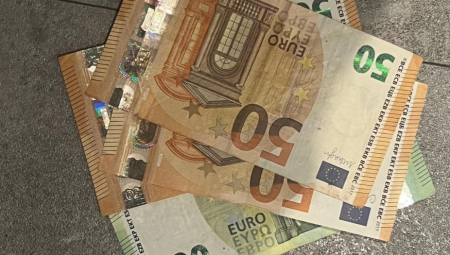 POČELA ISPLATA „USKRSNICA“ ZA PENZIONERE S NIŽIM PENZIJAMA Povećan iznos, pomoć od 20 pa sve do 150 evra