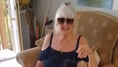 IMA 93 GODINE I OBOŽAVA DA POZIRA U BIKINIJU Ljudi misle da je 40 godina mlađa, a ovo je njena tajna