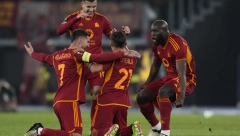 SVILAR BLISTAO U POKERU ROME "Petarda" Liverpula, Leverkuzen bio na rubu poraza, ali se ipak izvukao