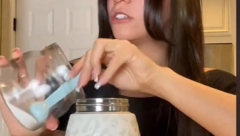 TIKTOKERKA OTKRIVA Evo kako da smršate dok pijete vodu, a da ne idete u kupatilo 20 puta dnevno (VIDEO)