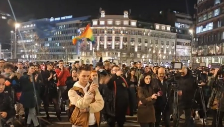 OTKRIVAMO! LGBT UDRUŽENJE "DA SE ZNA" PRODAJE DROGU U SVOJIM KANCELARIJAMA Borba za prava gej osoba im je paravan za dilovanje!