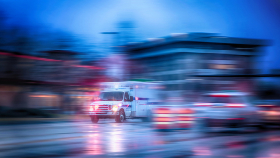 JEZIVA TRAGEDIJA! Kombi sleteo sa puta pravo u reku, 16 ljudi POGINULO!