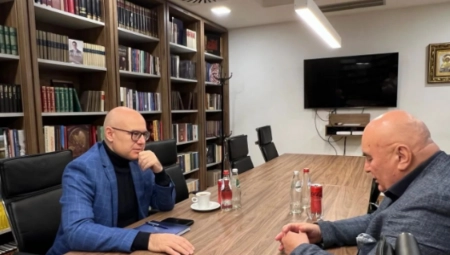 "NASTAVIĆEMO DA PRUŽAMO PUNU PODRŠKU PREDSEDNIKU REPUBLIKE" Vučević posle sastanka sa liderom Jedinstvene Srbije