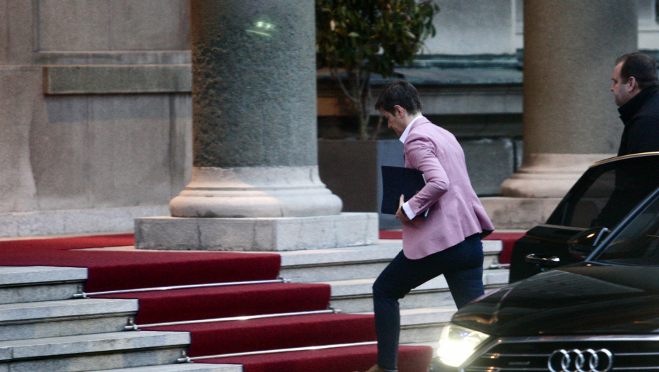 ZAVRŠEN SASTANAK U PREDSEDNIŠTVU Lideri stranaka vladajuće koalicije govorili o ključnim temama za Srbiju (FOTO)