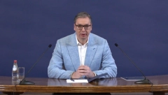 VUČIĆ ZAGRMEO Srbija se naoružava da razni patuljci ne bi pomislili da mogu da ugrožavaju zemlju!