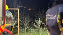 JEZIVA SCENA U SREMSKOJ KAMENICI Vatra progutala celu vikendicu! (FOTO/VIDEO)