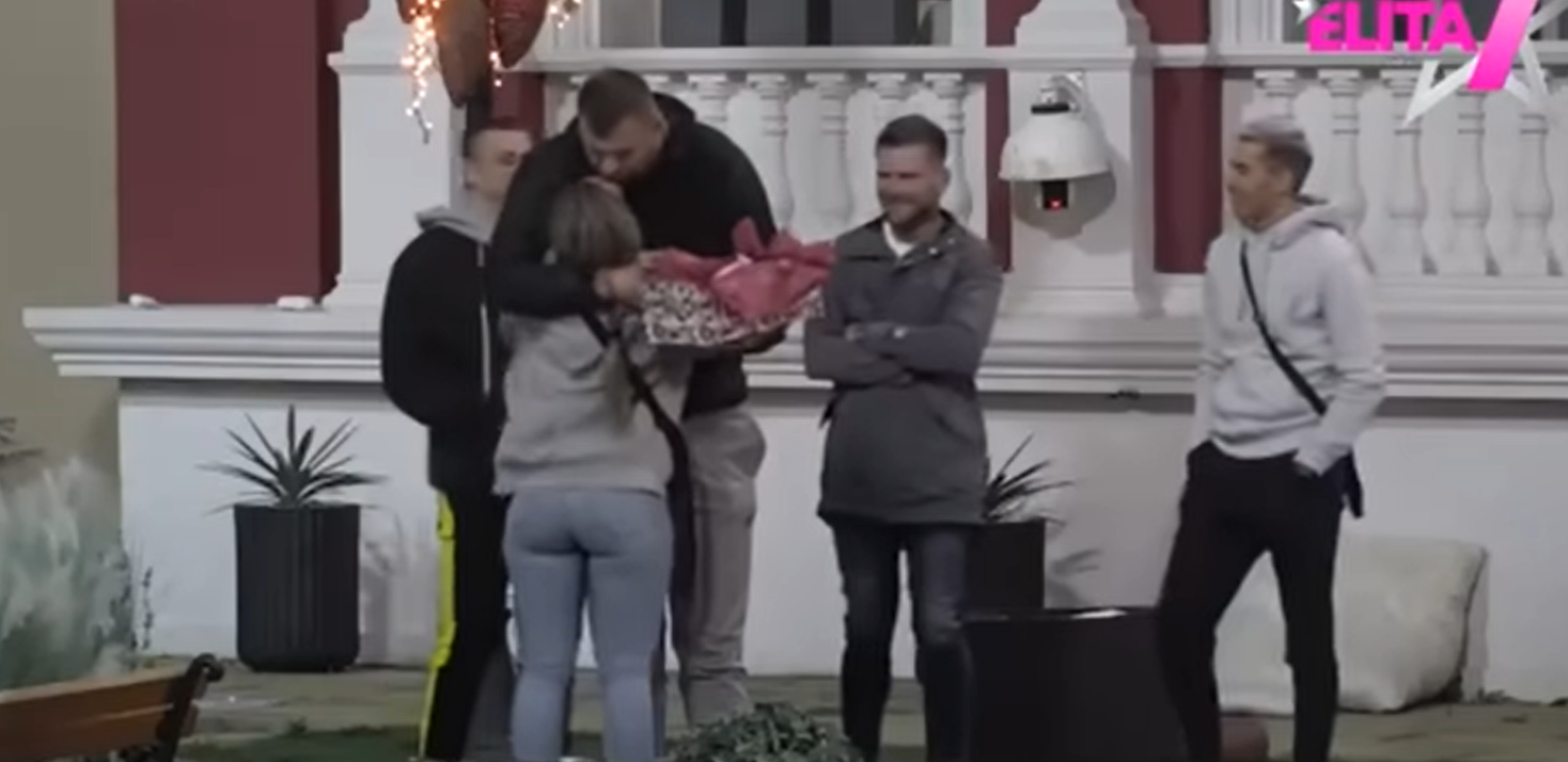PRVA RADOST ZA JANJUŠA NAKON TRAGEDIJE Janjušević sija od sreće, ne može da veruje šta ga je snašlo