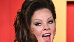 MOŽE I DA PREZALOGAJI Komičarka ponela ukusnu poslasticu na dodelu Oskara, svi su gledali u ovaj detalj