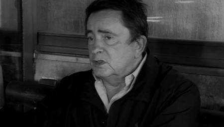 ISPLIVALA NIKAD VIĐENA FOTOGRAFIJA LANETA GUTOVIĆA Crno-bela uspomena budi stara sećanja, a sa njim je i ona...