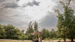 NERADNI DANI SU NAM SVE BLIŽI Za 1. maj i Uskrs možete da spojite 12 dana odmora - ko radi, veća mu dnevnica!