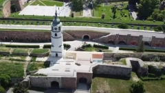 DETALJI DRAME NA KALEMEGDANU Dečak (11) vozio bicikl i pao sa tri metra visine!