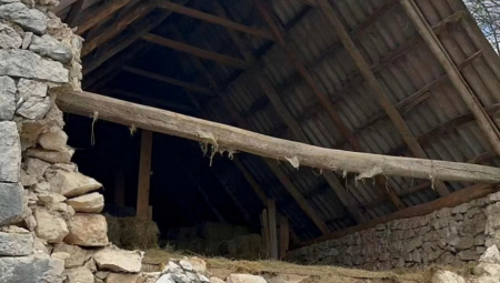 PRVE SLIKE S MESTA EPICENTRA ZEMLJOTRESA Meštani Golije kod Nikšića u strahu (FOTO)