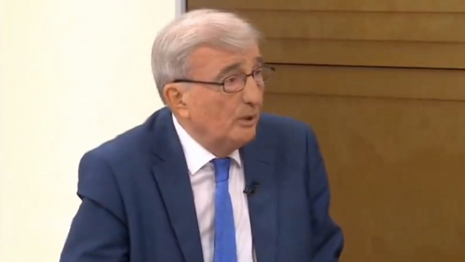 KAKVI LAŽOVI Optužuju Vučića da je isporučio Mladića Hagu, a to uradili njihovi puleni